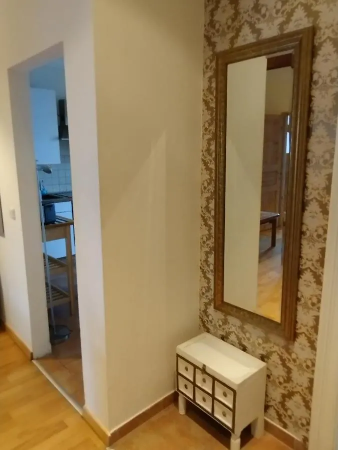 4 Raumwohnung 2 Km Vom Hauptbahnhof Entfernt Leipzig Apartment