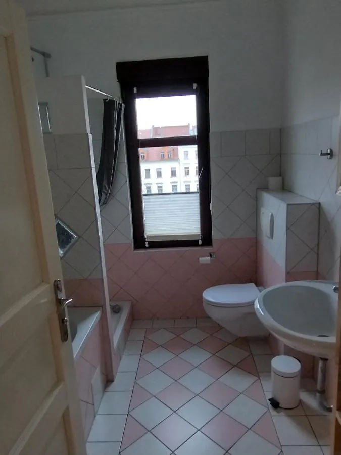 Apartment 4 Raumwohnung 2 Km Vom Hauptbahnhof Entfernt Leipzig